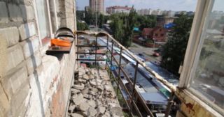 Демонтаж балкона Карталы, цена от 2968 руб.
